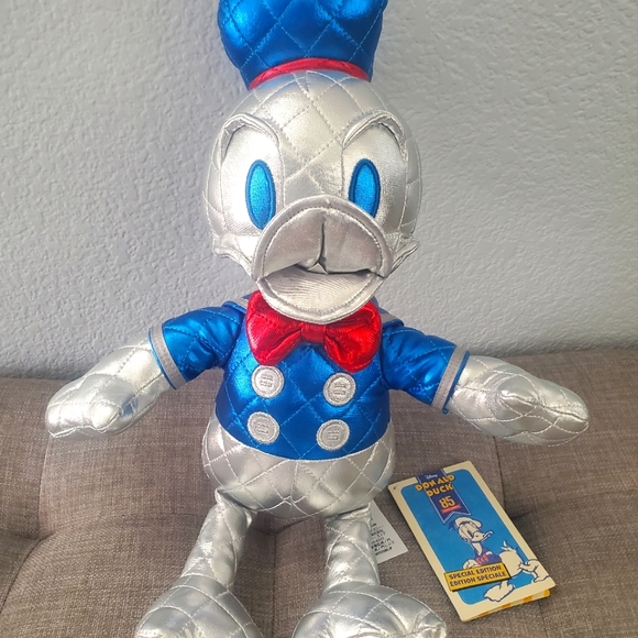 Disney Other - Disney Donald Duck 85th NWT